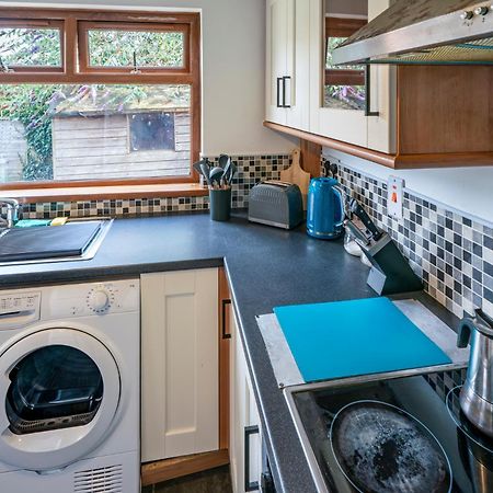 Modern 3 Bedroom House Close To Ferry And City Centre 벨파스트 외부 사진