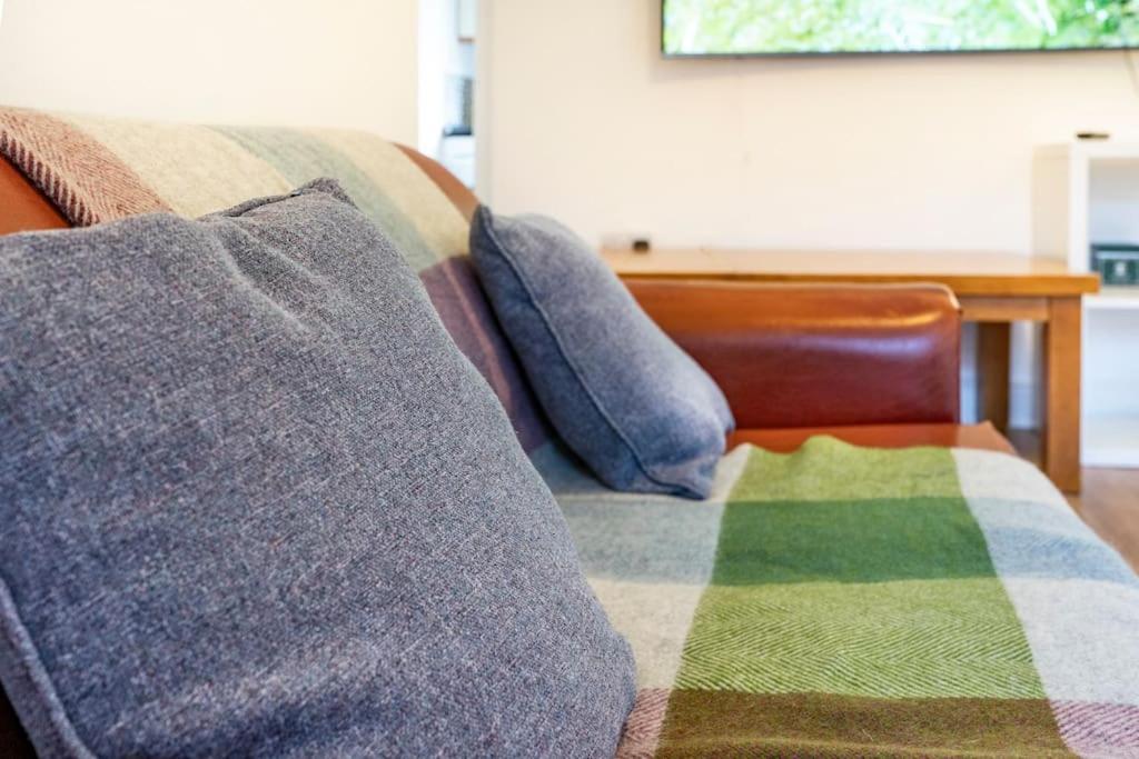 Modern 3 Bedroom House Close To Ferry And City Centre 벨파스트 외부 사진