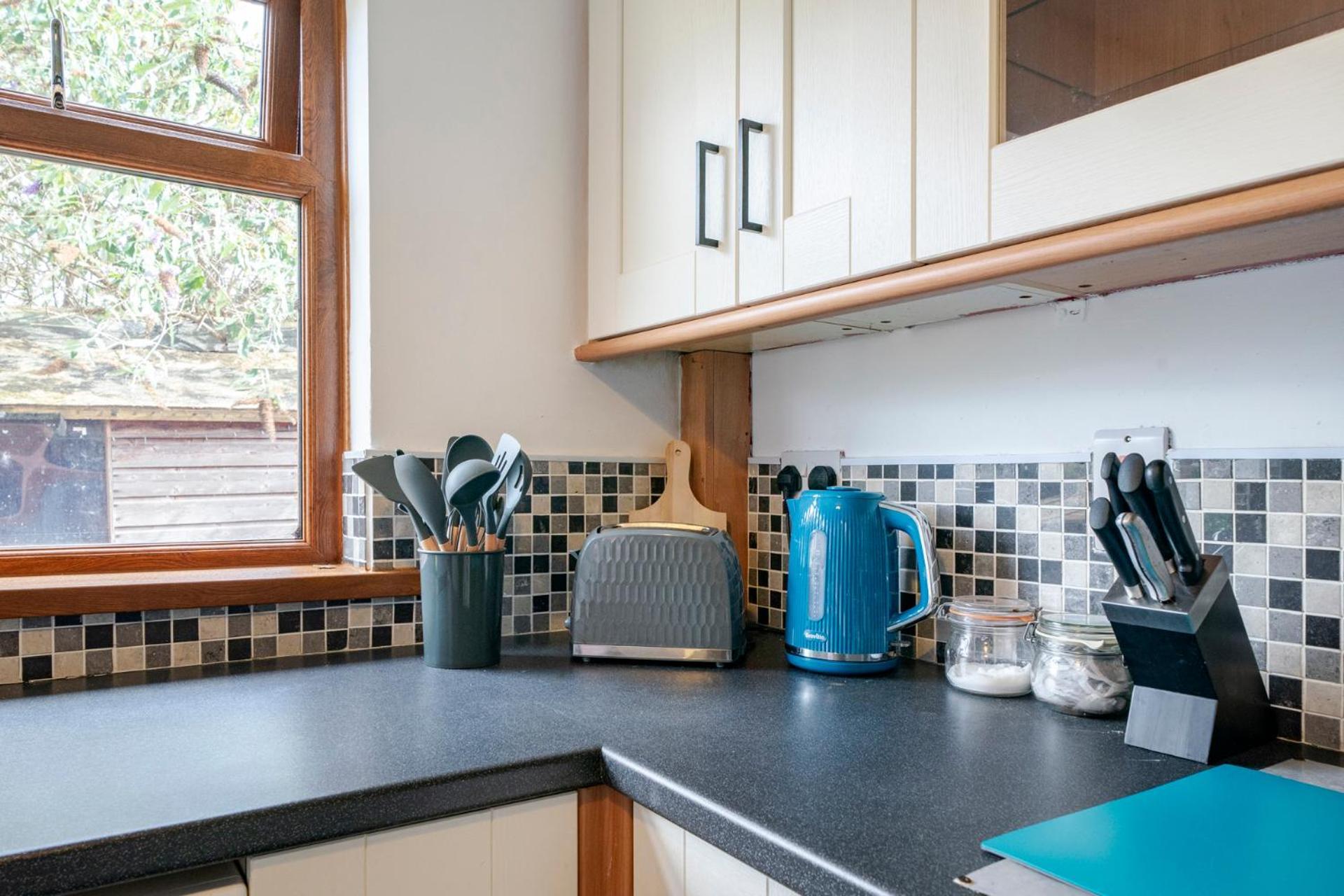 Modern 3 Bedroom House Close To Ferry And City Centre 벨파스트 외부 사진